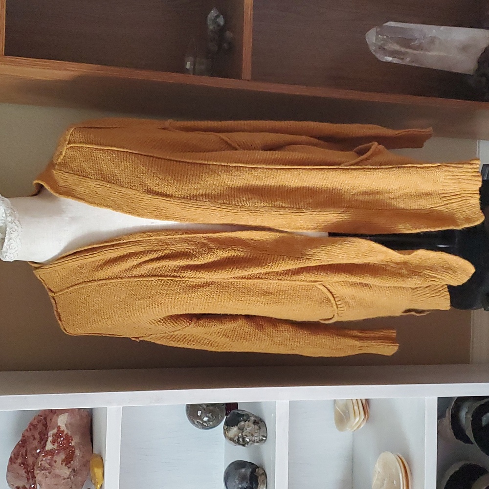 Cardigan sweater